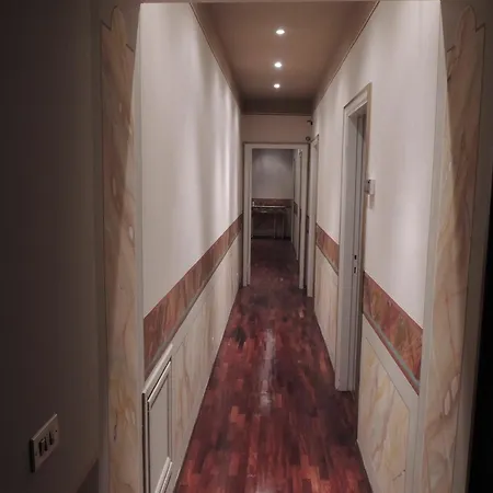 With 4 Bedrooms In Brescia, With Furnished Terrace And Wifi Apartment *