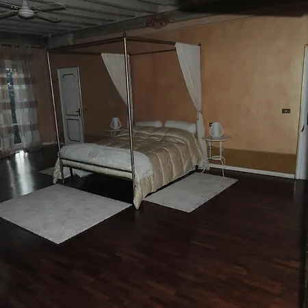 Apartment With 4 Bedrooms In Brescia, With Furnished Terrace And Wifi